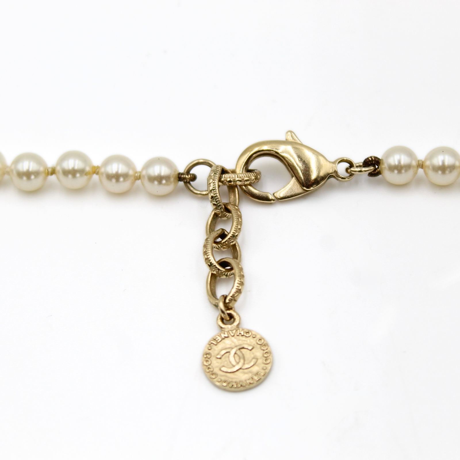 Metal White Necklace