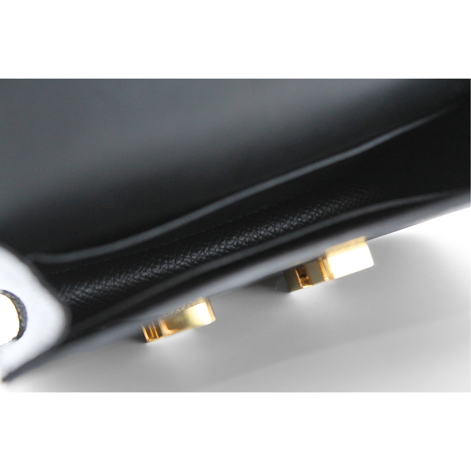 Constance Slim Epsom Black Wallet