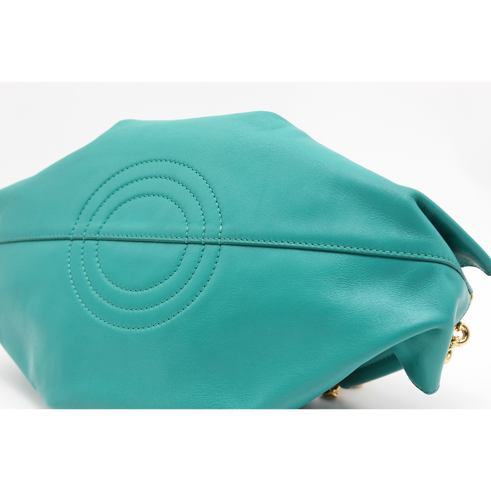 Paseo Chain Calf Green Shoulder Bag