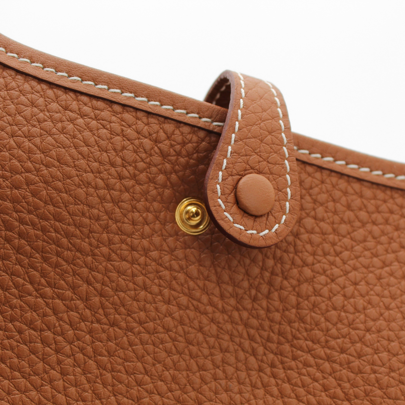 Evelyne Amazone 16 Taurillon Clemence Gold Crossbody Bag