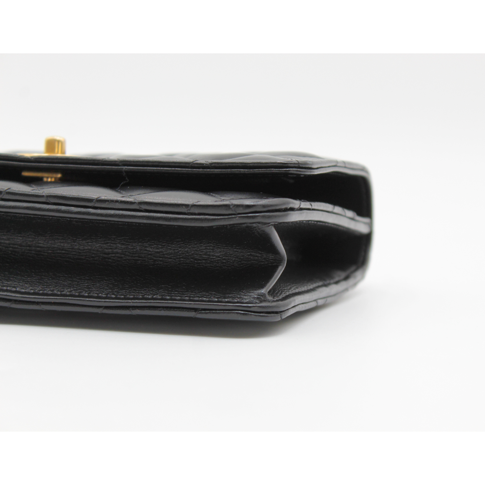 Lamb Black Wallet on Chain