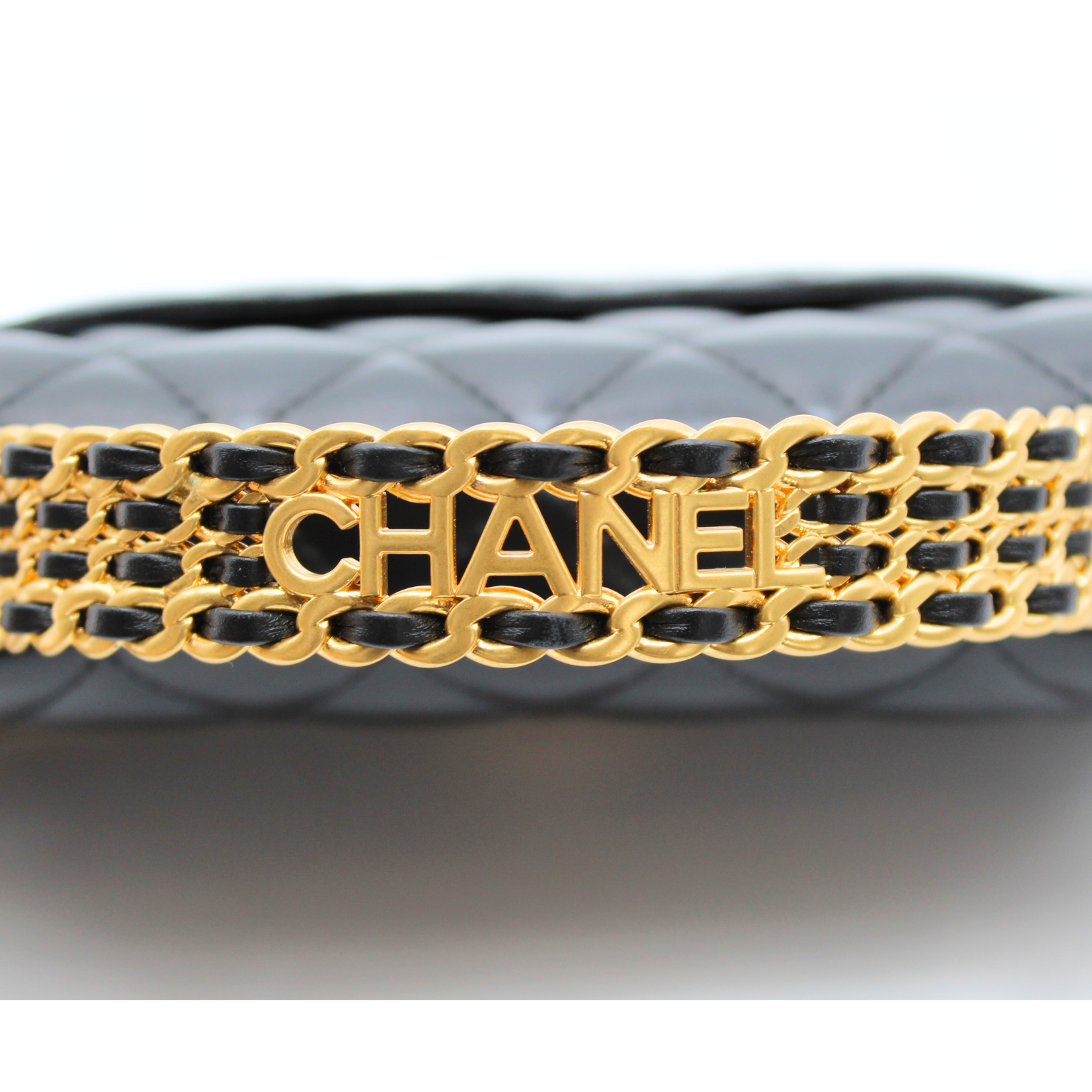 Lamb Black Wallet on Chain