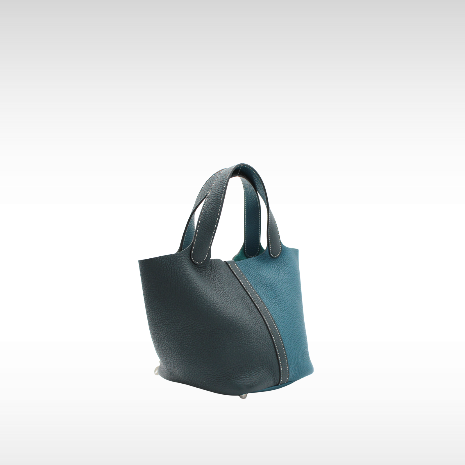 Picotin Lock 18 Casague Taurillon Clemence Deep Blue Handbag