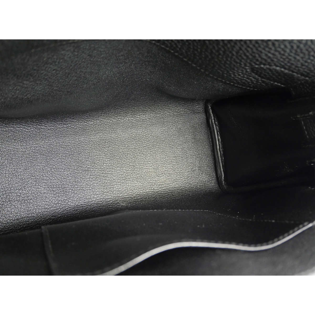 Kelly Messenger PM Togo Black Crossbody Bag