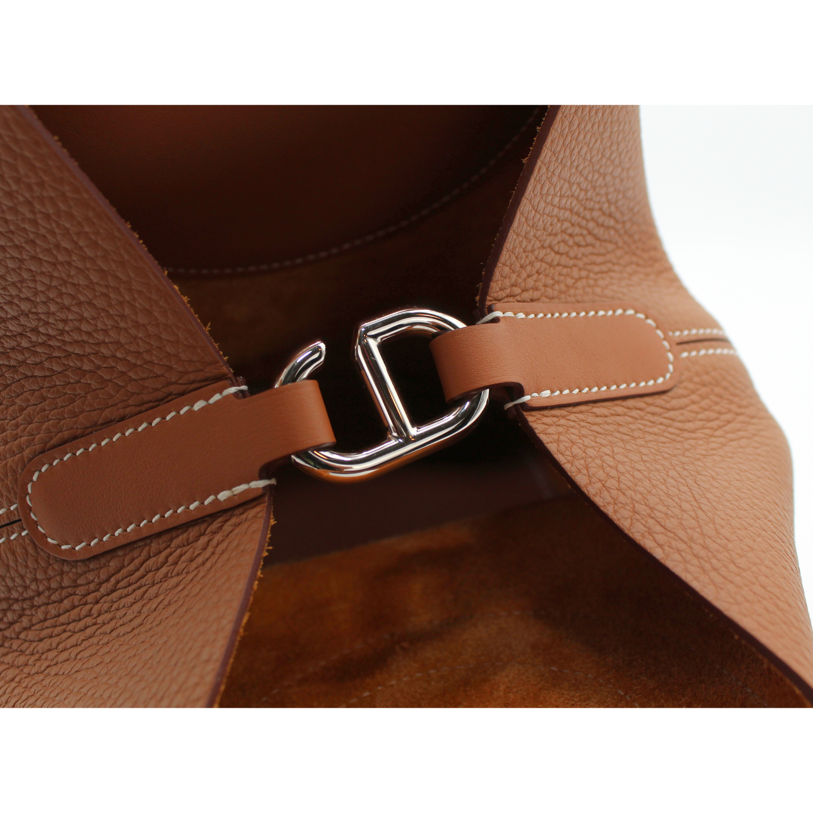 In the Loop 18 Taurillon Clemence Gold Handbag