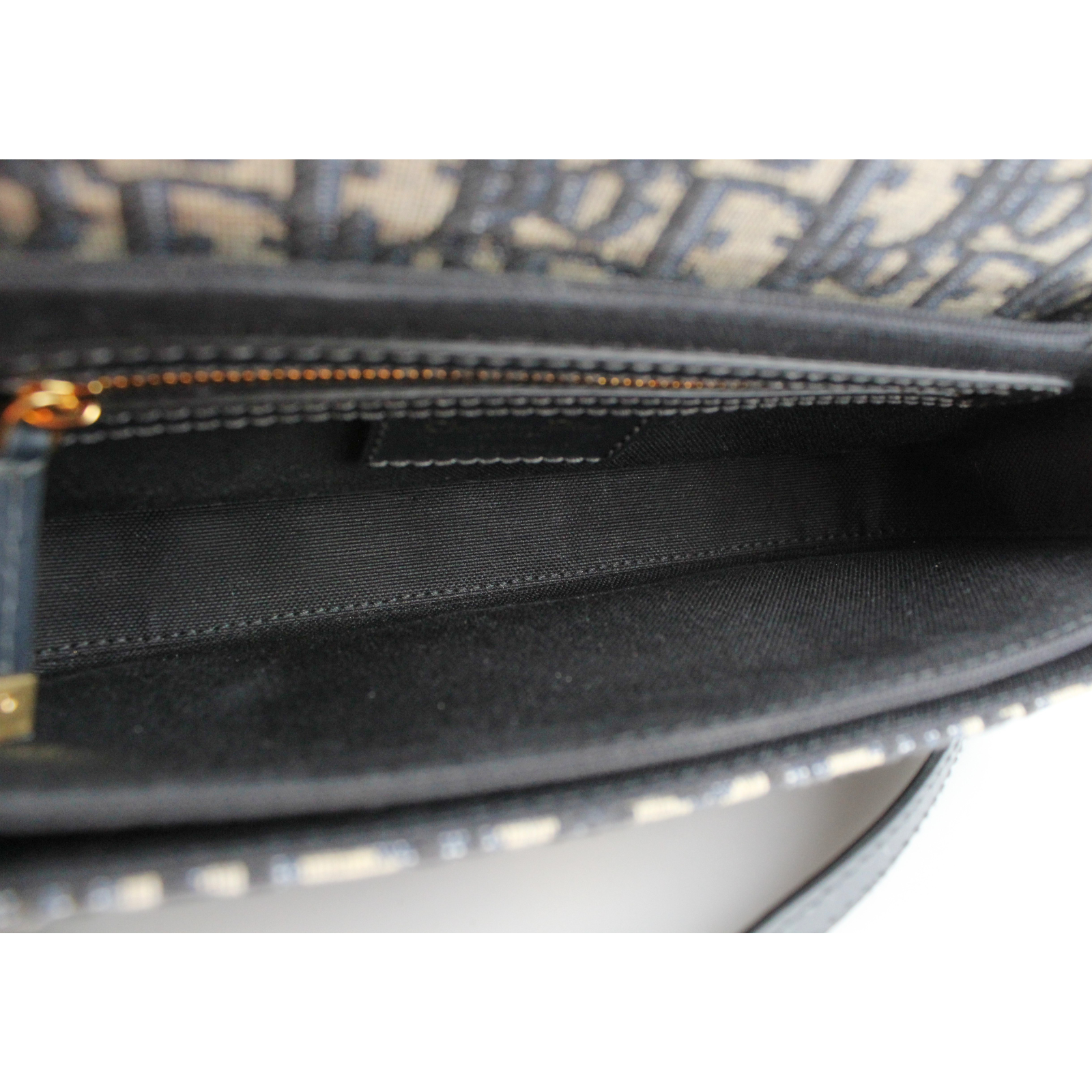 30 Montaigne Avenue Oblique Canvas Shoulder Bag