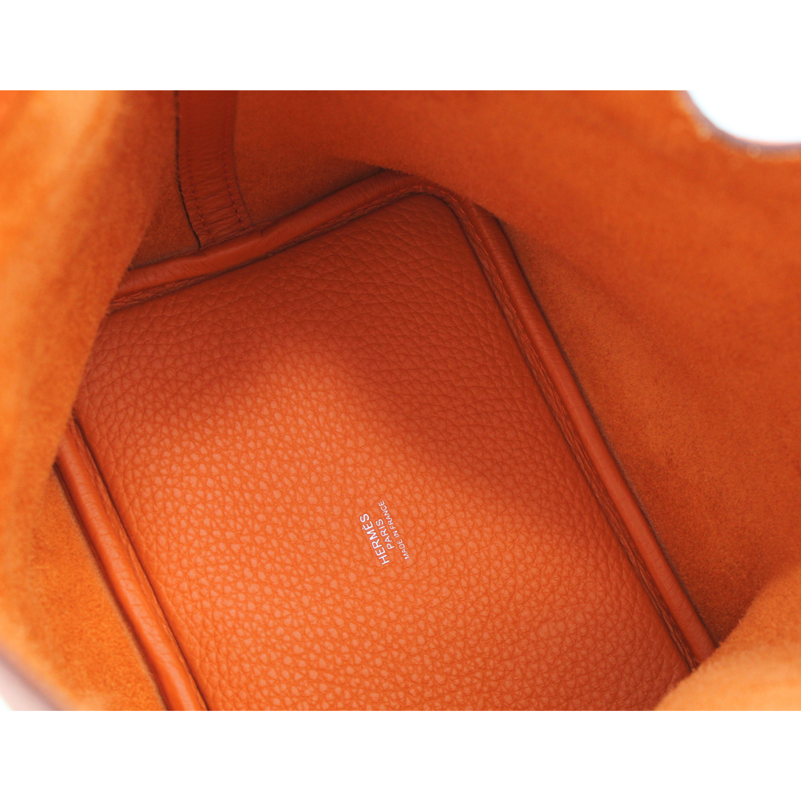 Picotin Lock 18 Taurillon Clemence Orange Handbag