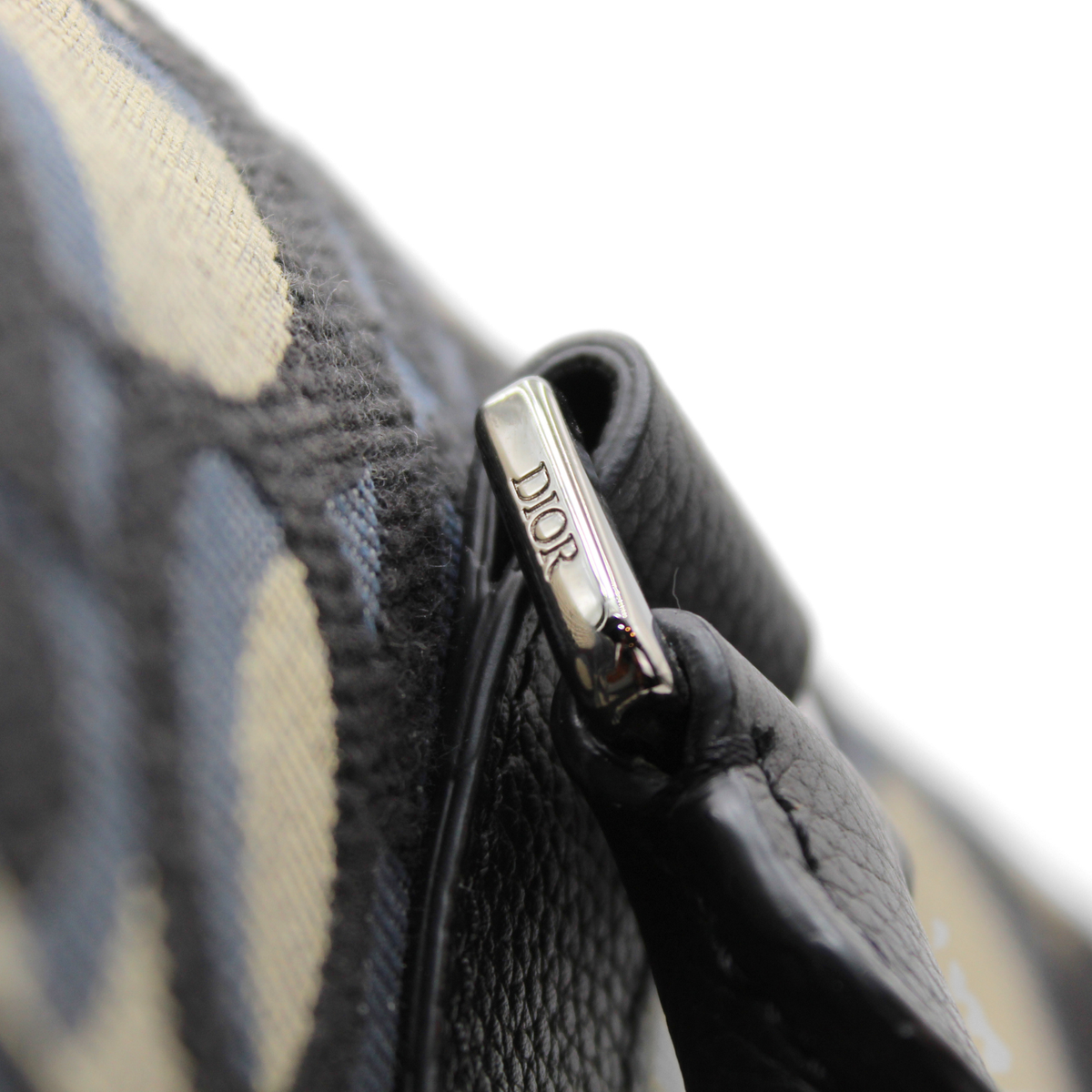 Weekender 40 Oblique Canvas Handbag