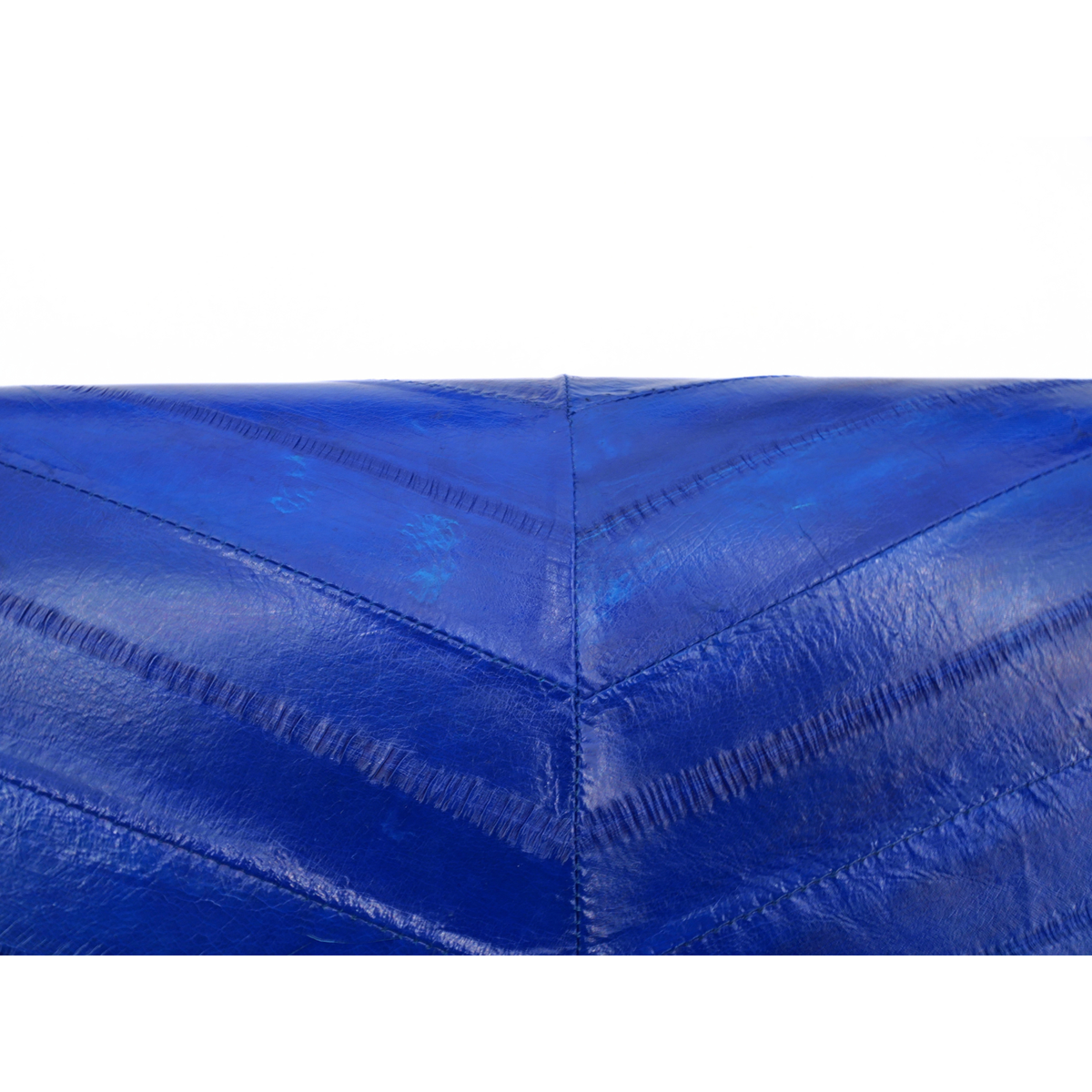 Baguette Medium Soft Myxine Shoulder Bag