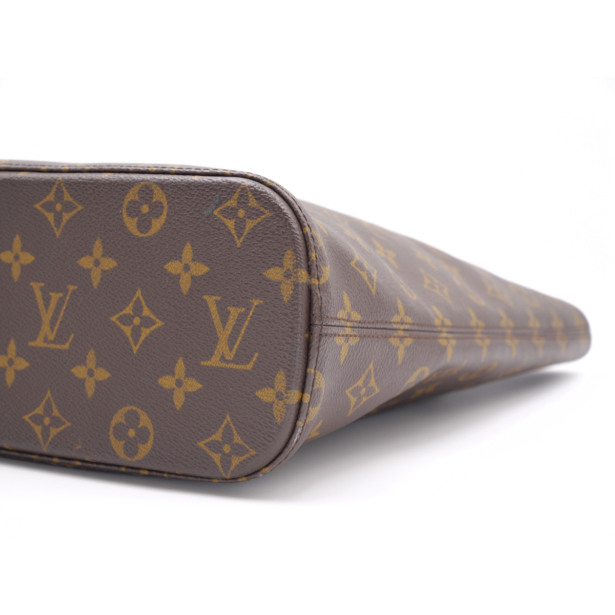 Vavin GM Monogram Tote Bag