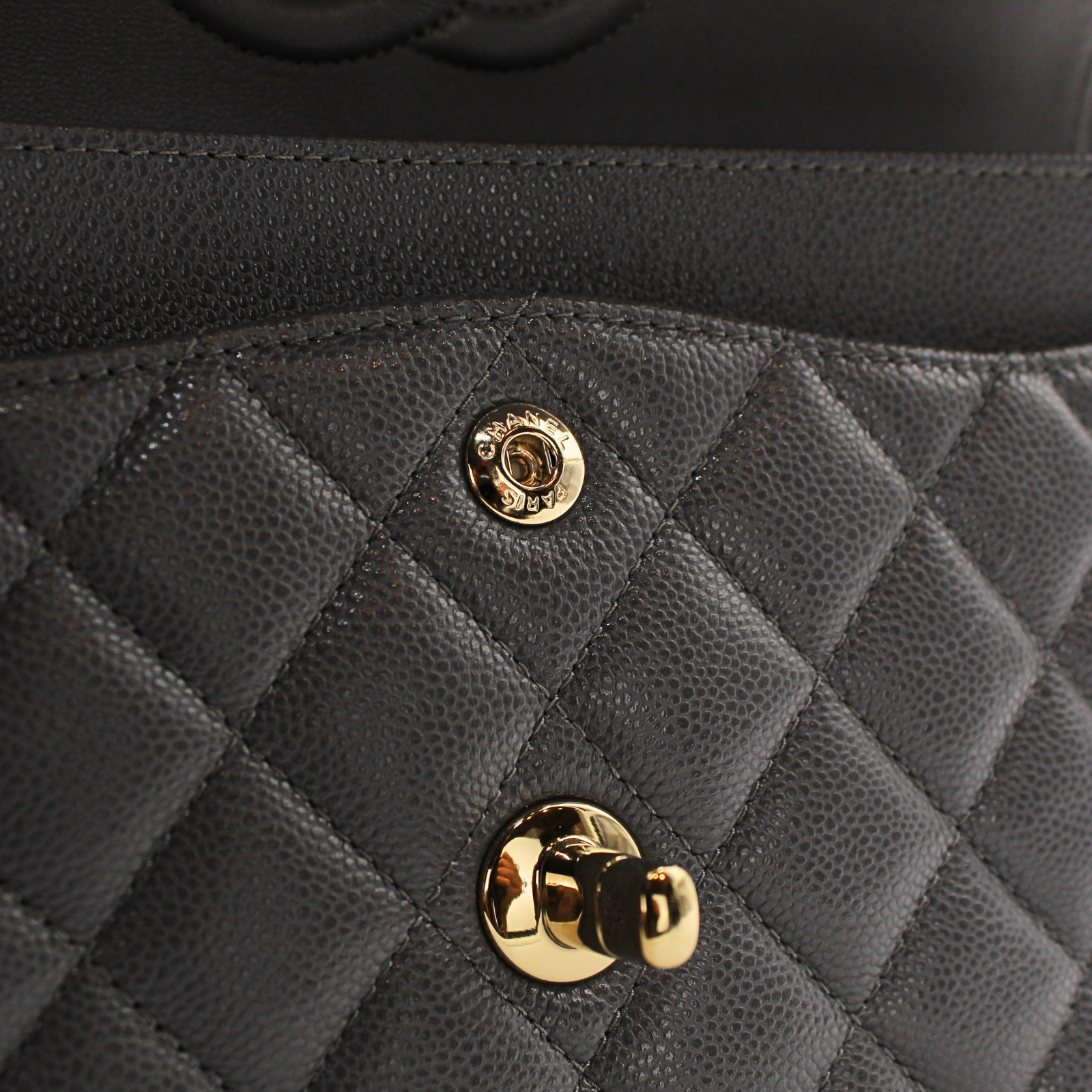 Classic Caviar Gray Small Shoulder Bag