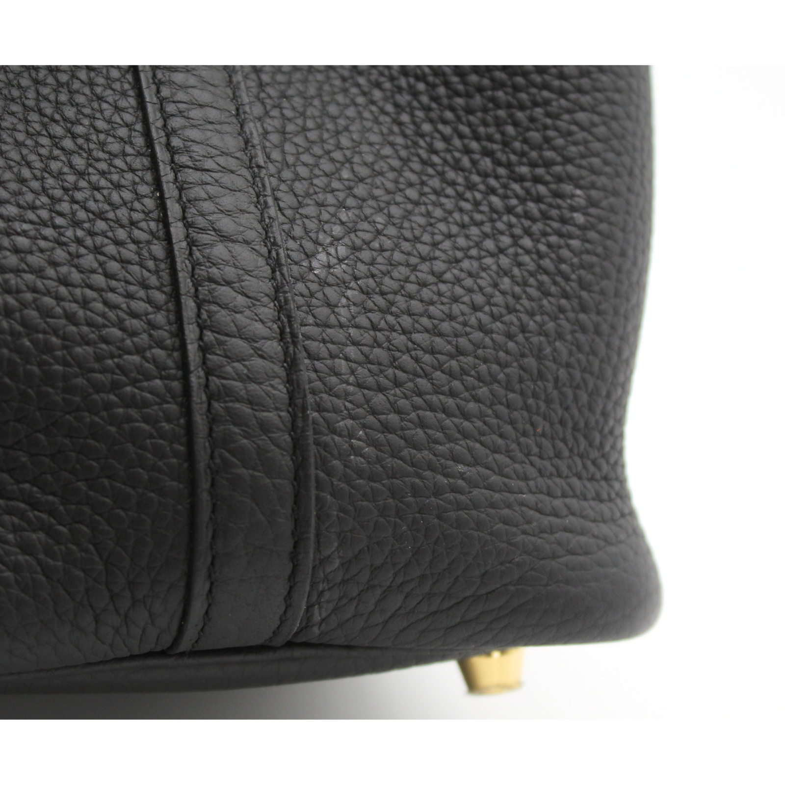Picotin Lock 18 Taurillon Clemence Black Handbag