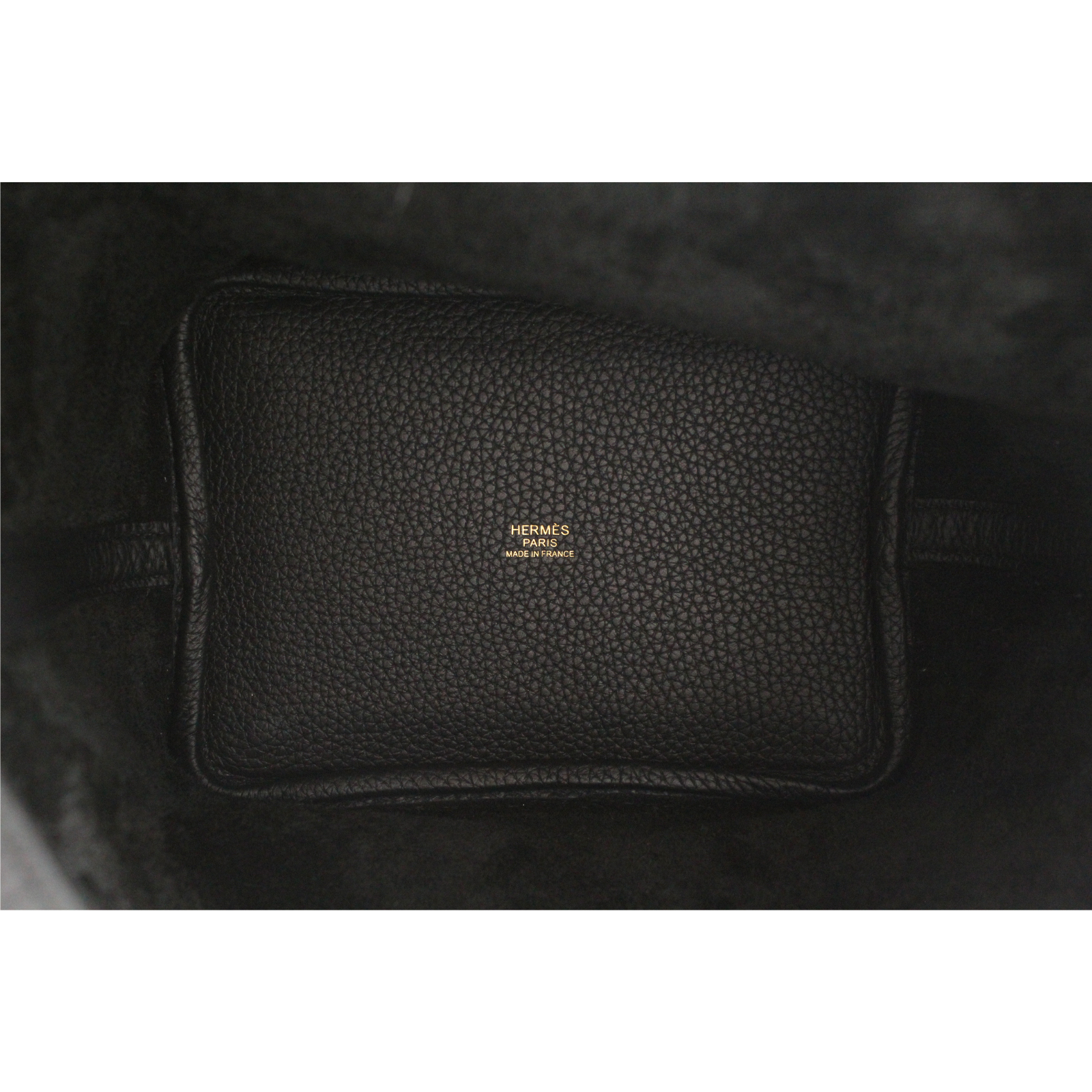 Picotin Lock 18 Taurillon Clemence Black Handbag