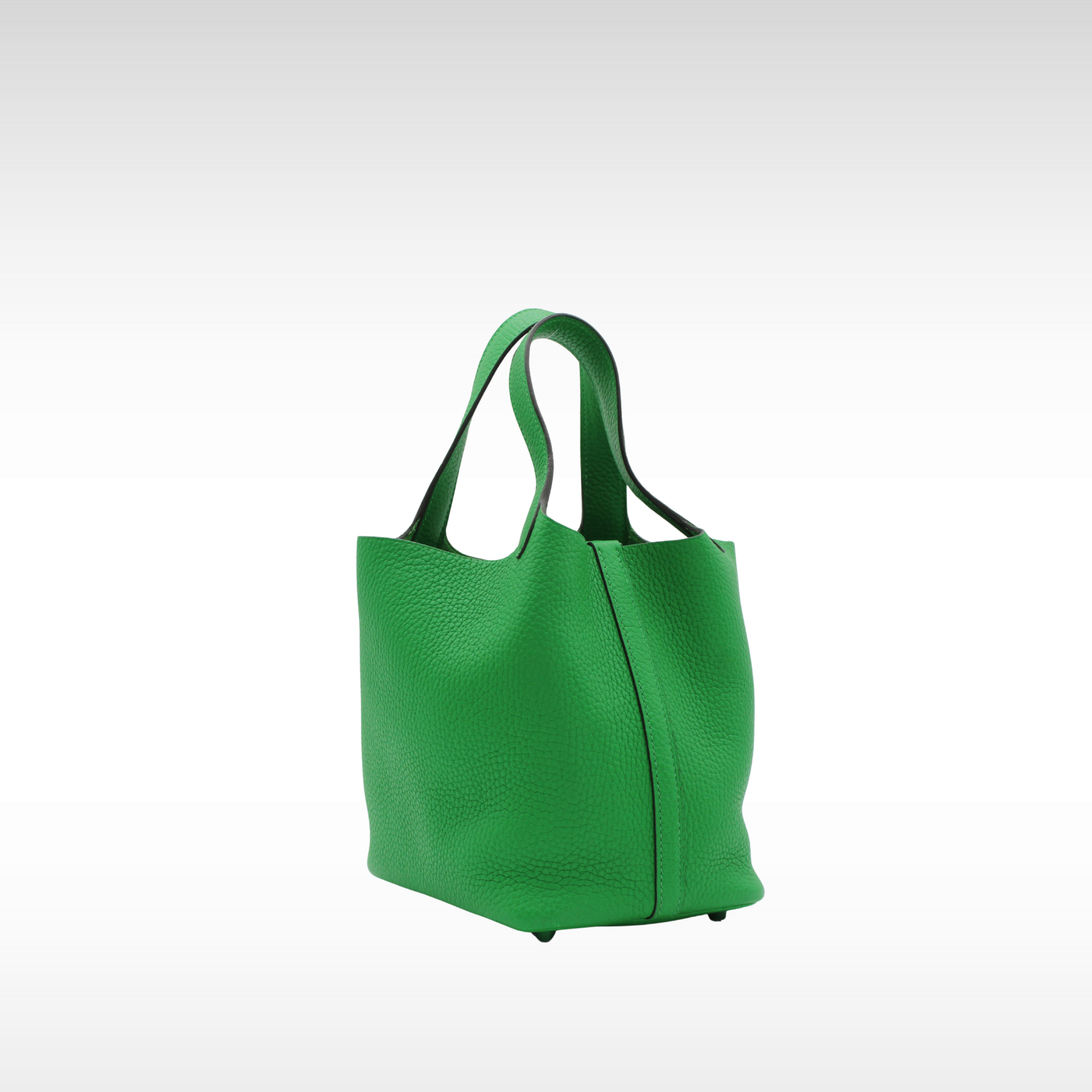 Picotin Lock 18 Monochrome Taurillon Clemence Bamboo Handbag