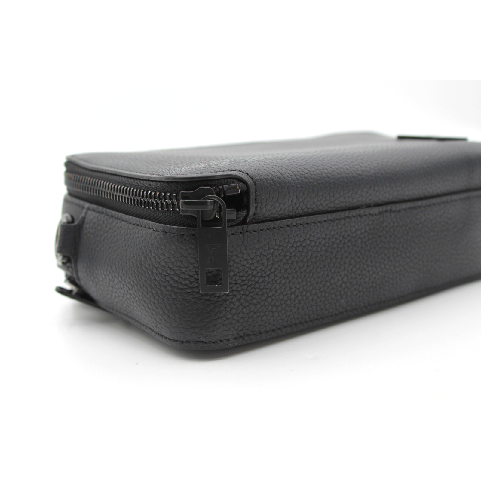 Alpha Wearable Wallet LV Aerogram Shoulder Bag