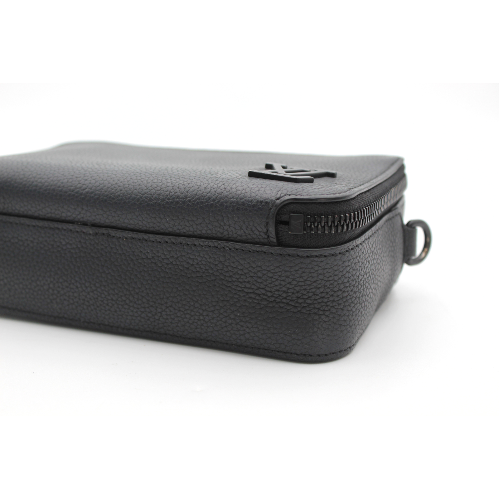 Alpha Wearable Wallet LV Aerogram Shoulder Bag