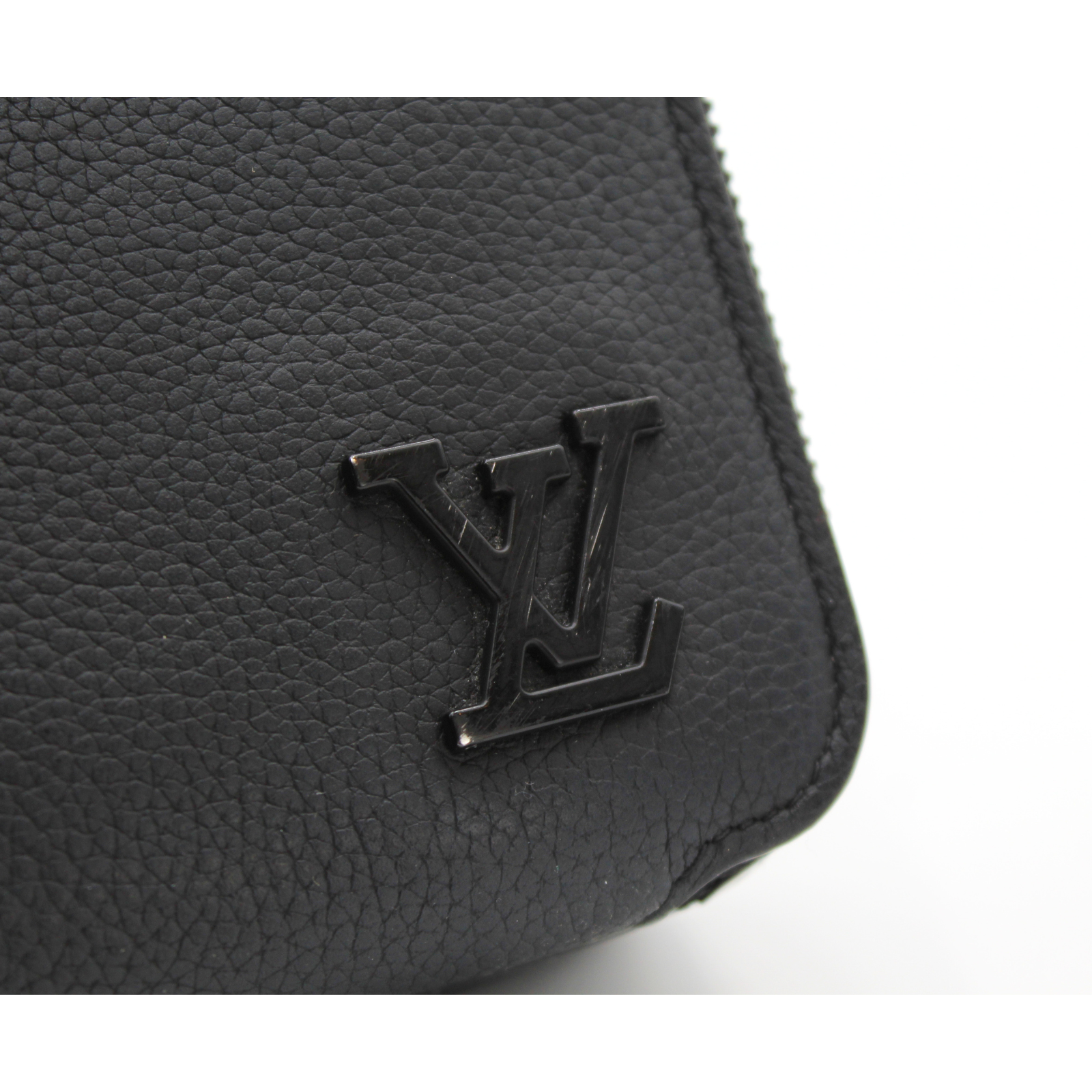 Alpha Wearable Wallet LV Aerogram Shoulder Bag