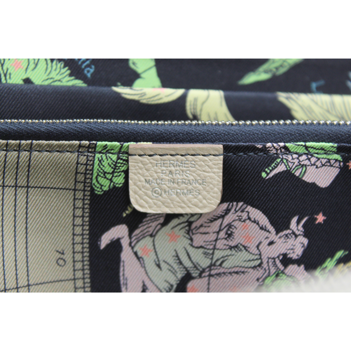 Silk In Classic Zodiac Epsom Craie Wallet