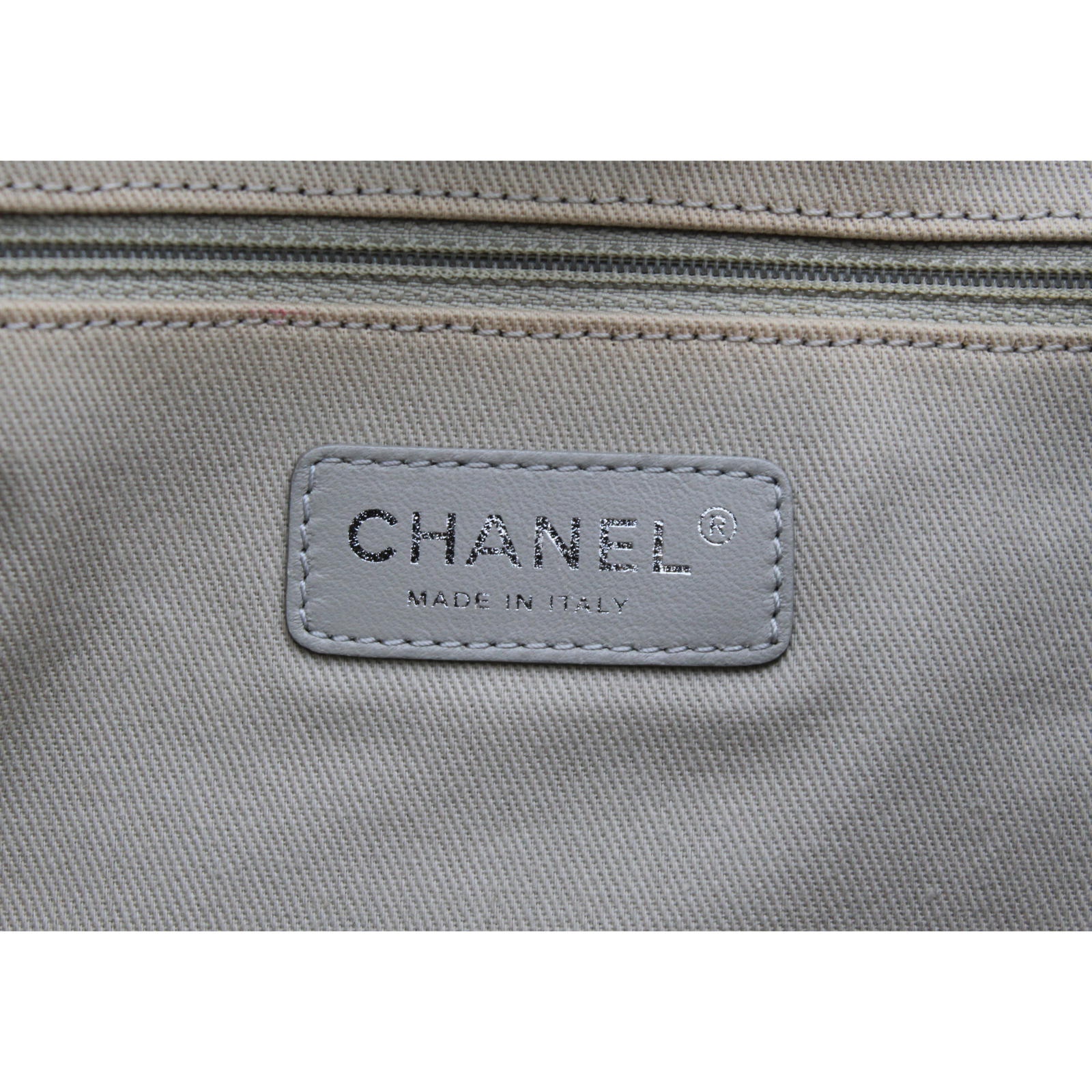 Deauville Calf Beige Tote Bag