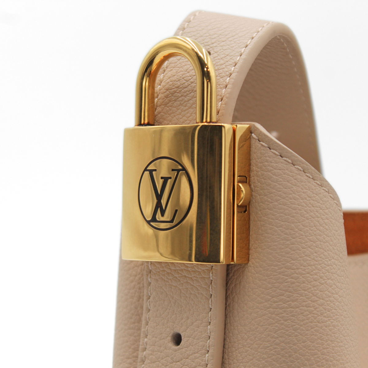 Low Key Hobo PM Shoulder Bag