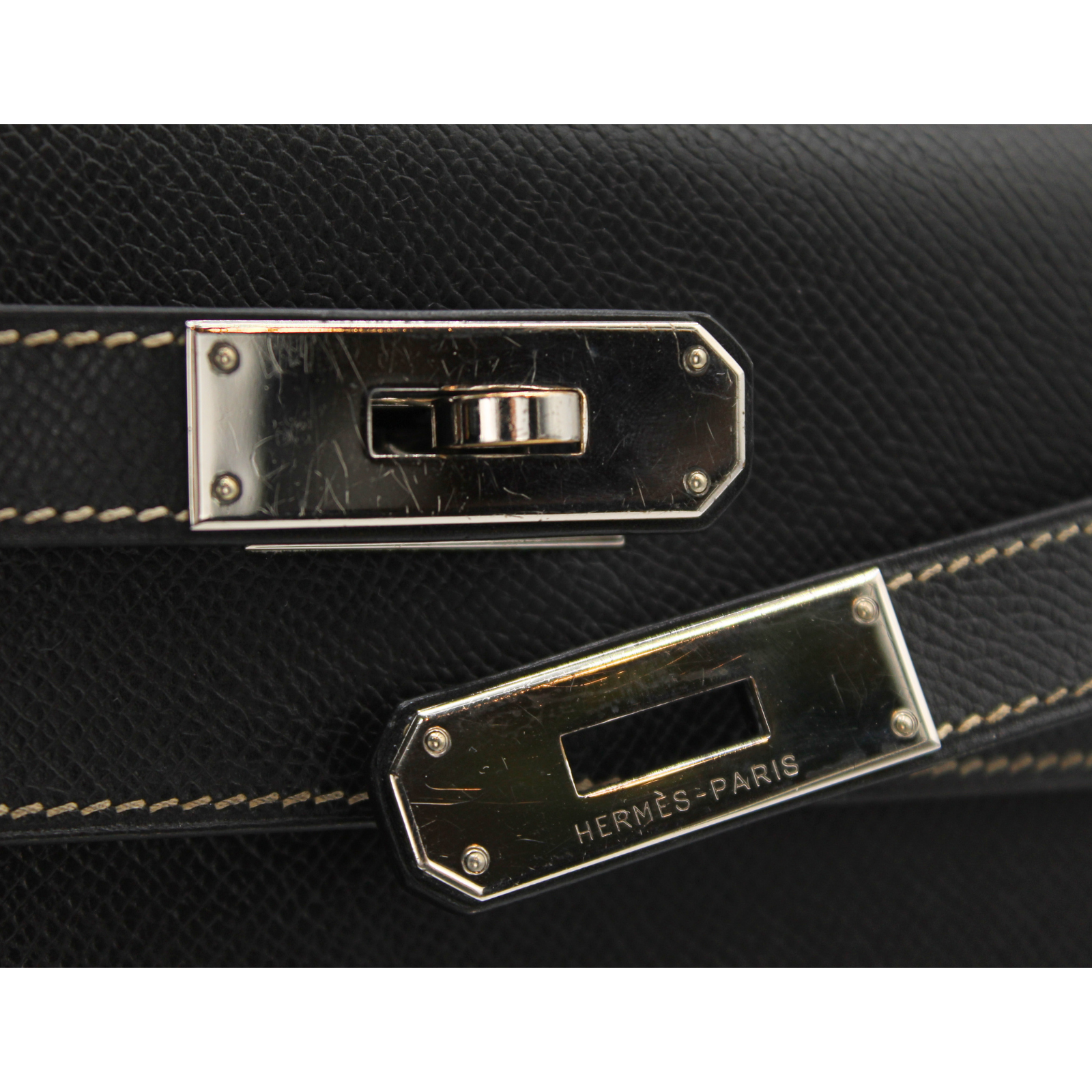 Kelly 32 Lisse Black