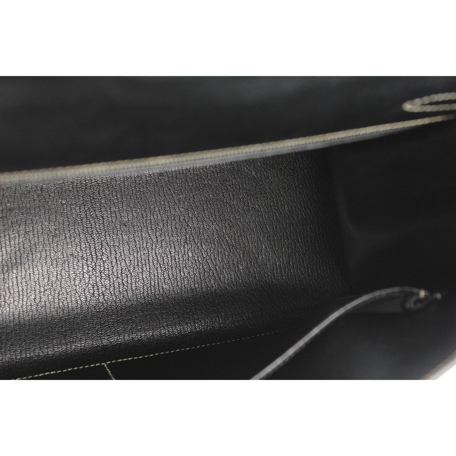 Kelly 32 Lisse Black