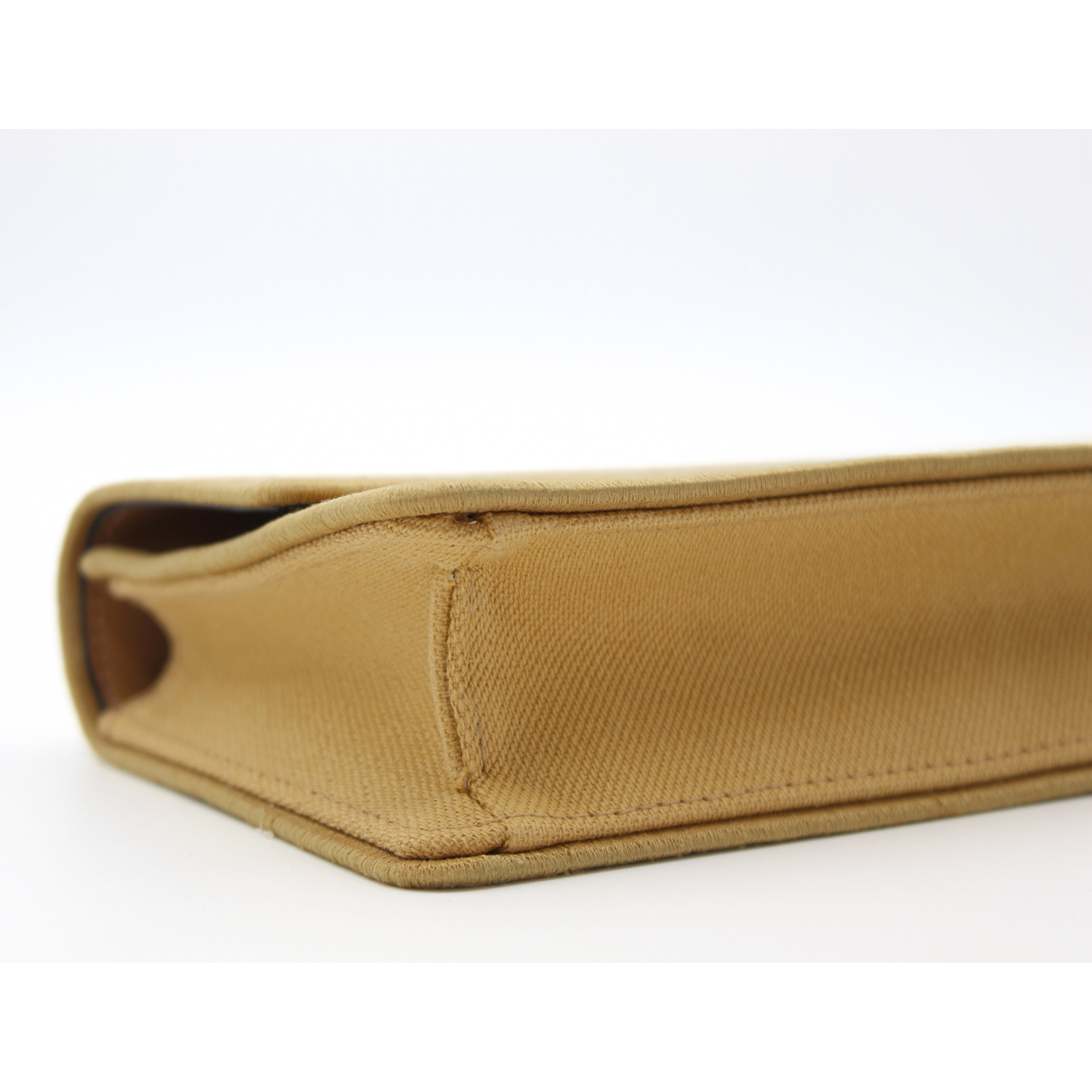 Baguette Fabric Wallet on Chain