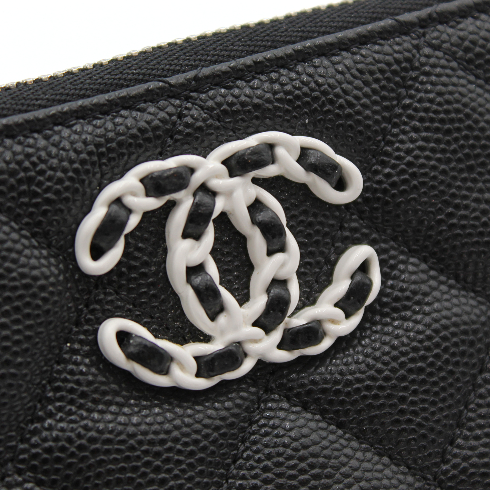 Classic Small Caviar Black Pouch