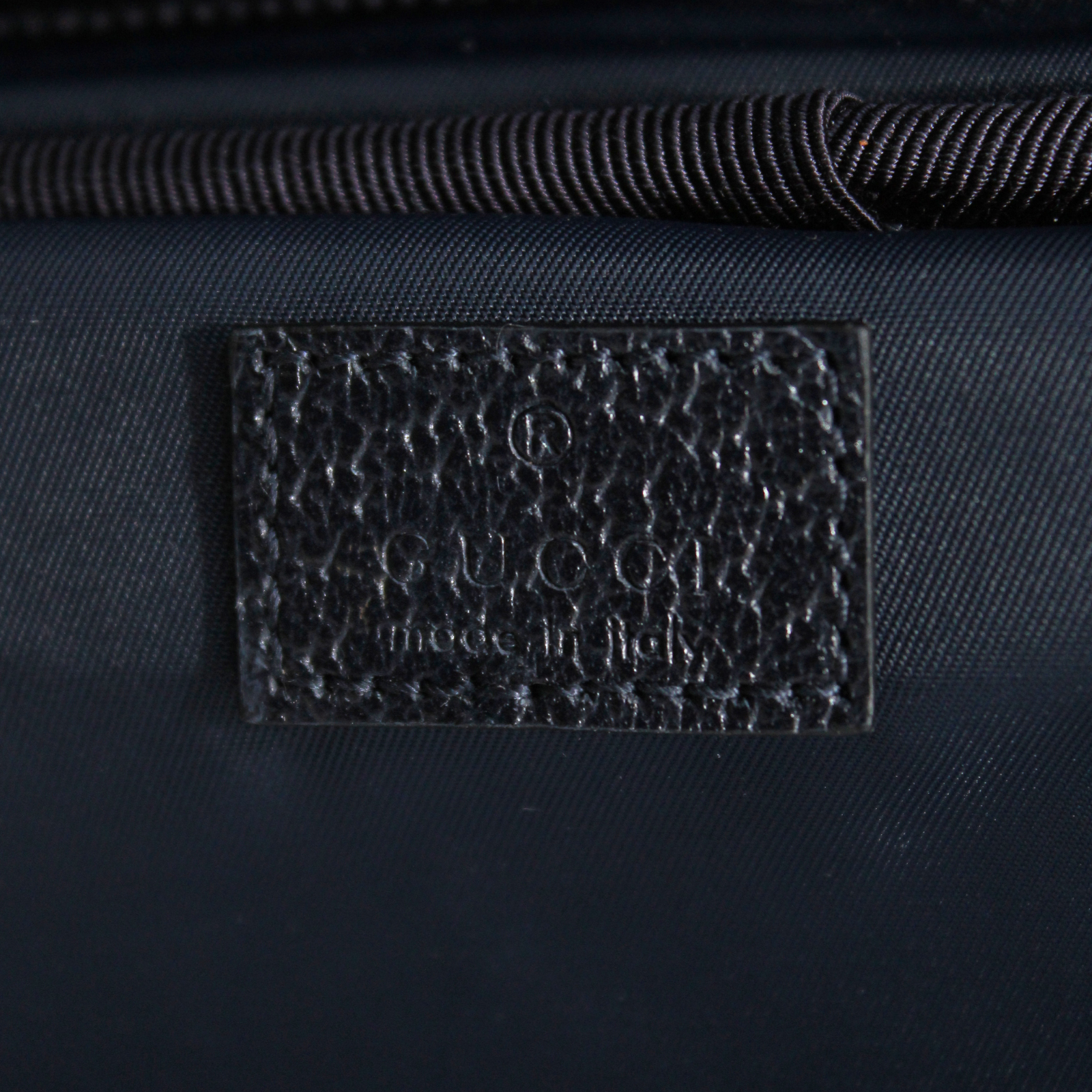 GUCCI  693674  2600040234526