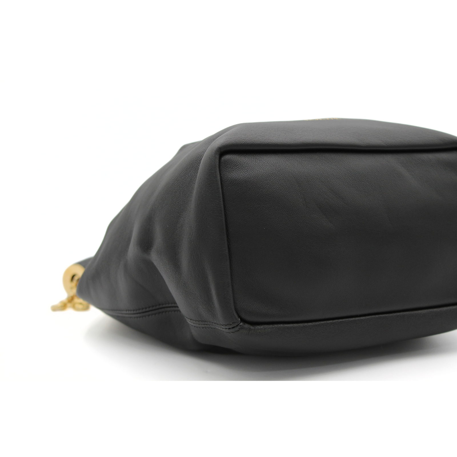 Squeeze Small Lamb Black Shoulder Bag