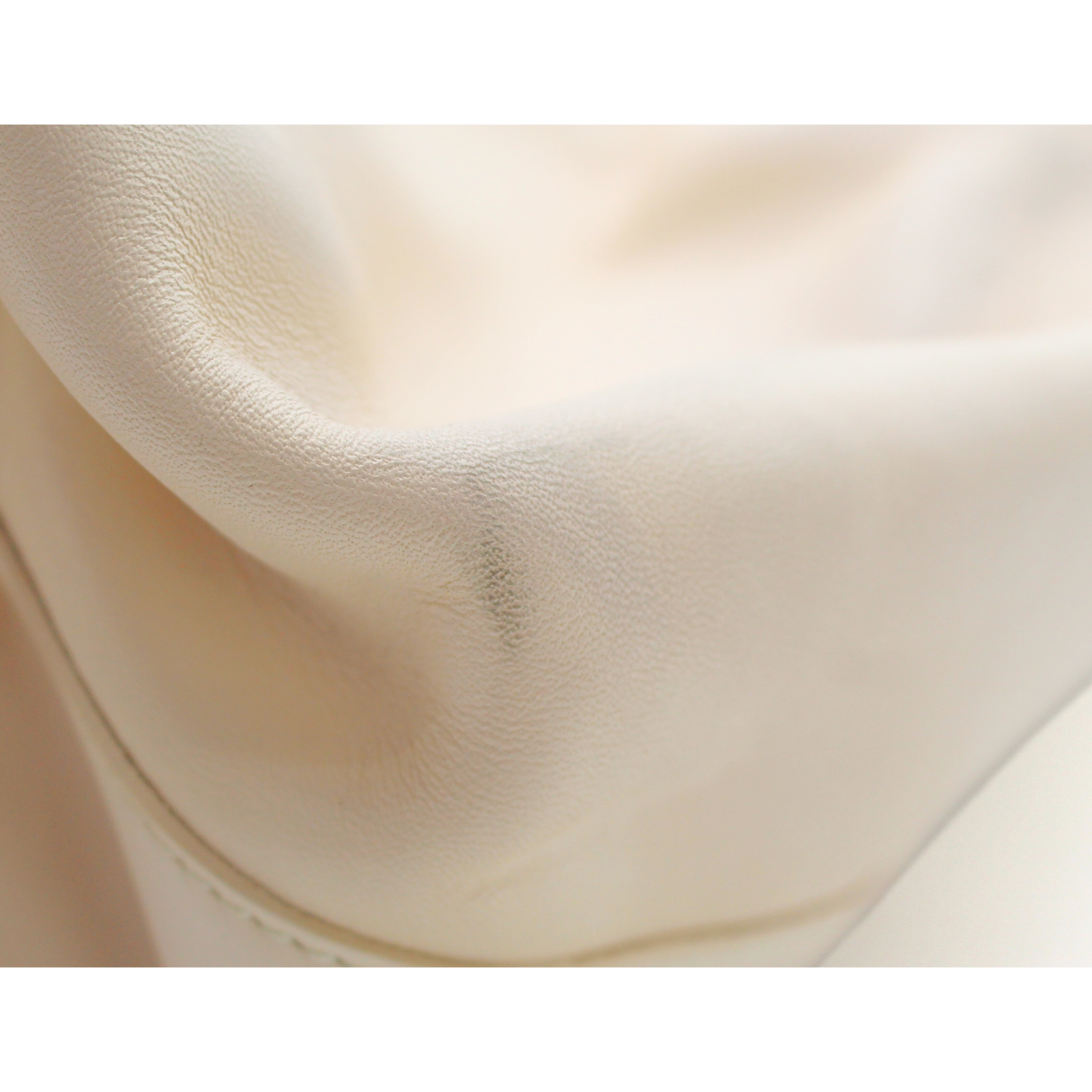 Paseo Lamb Beige Shoulder Bag
