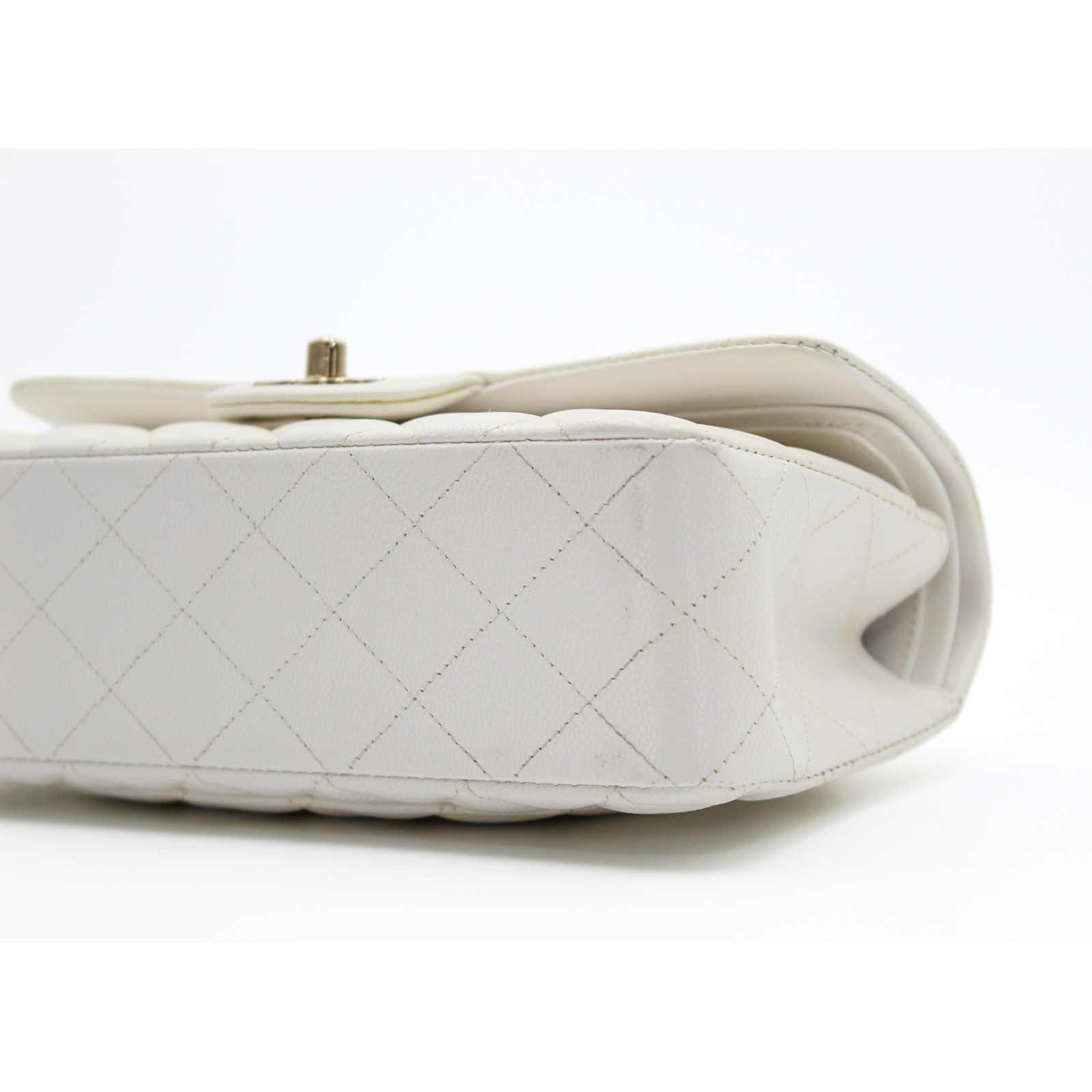 Classic Caviar White Shoulder Bag