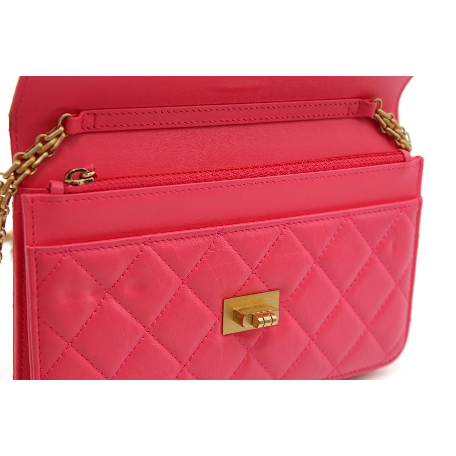 2.55 Calf Pink Wallet on Chain