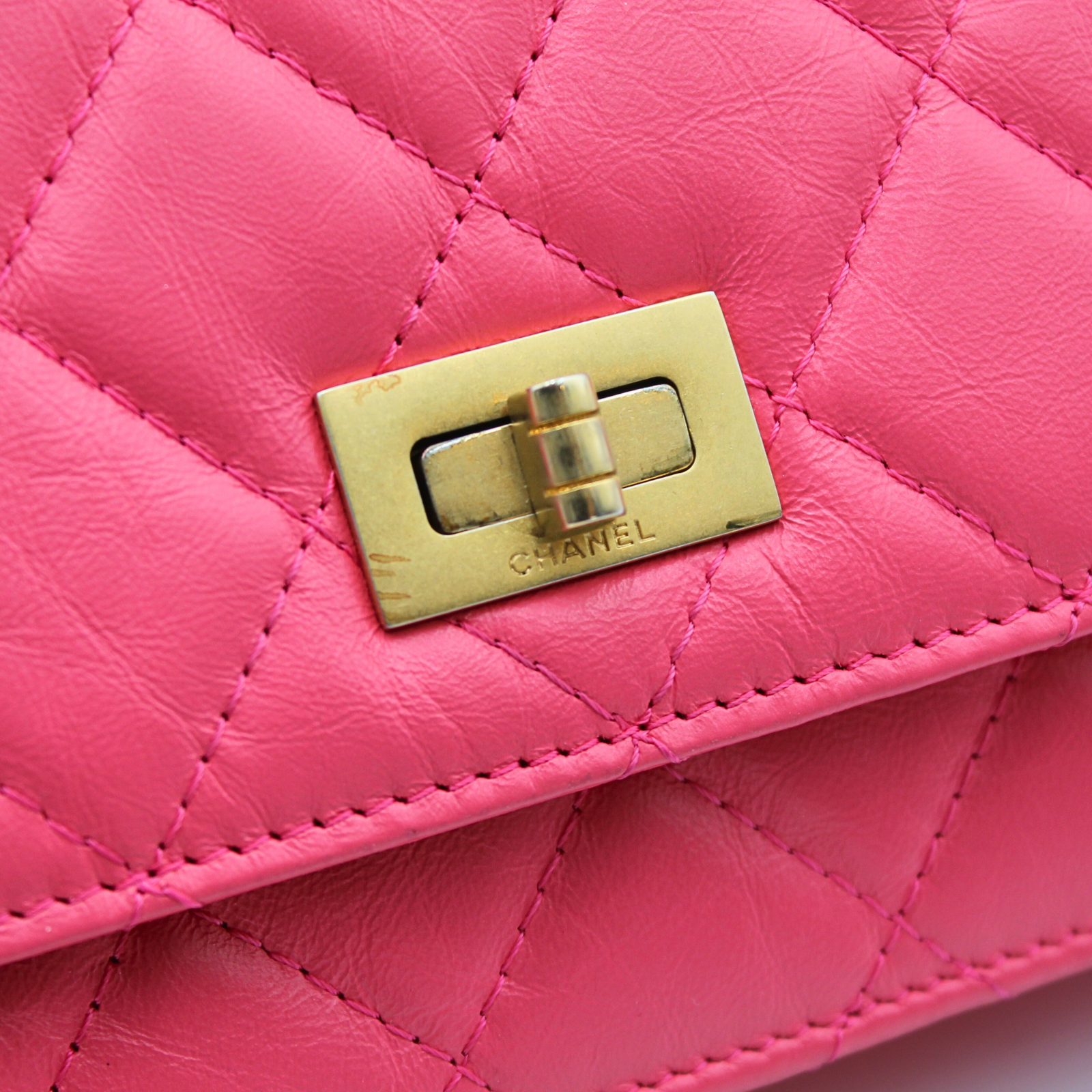 2.55 Calf Pink Wallet on Chain