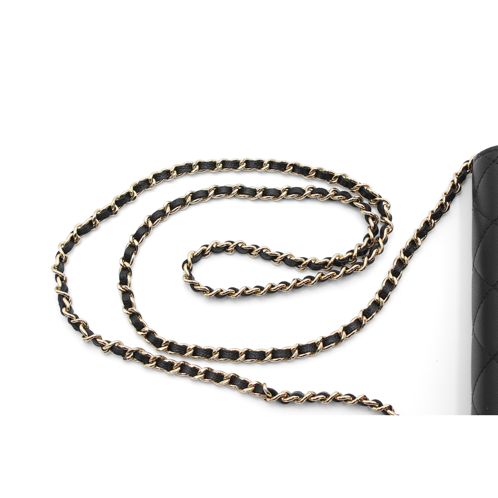 Matelasse Caviar Black Wallet on Chain