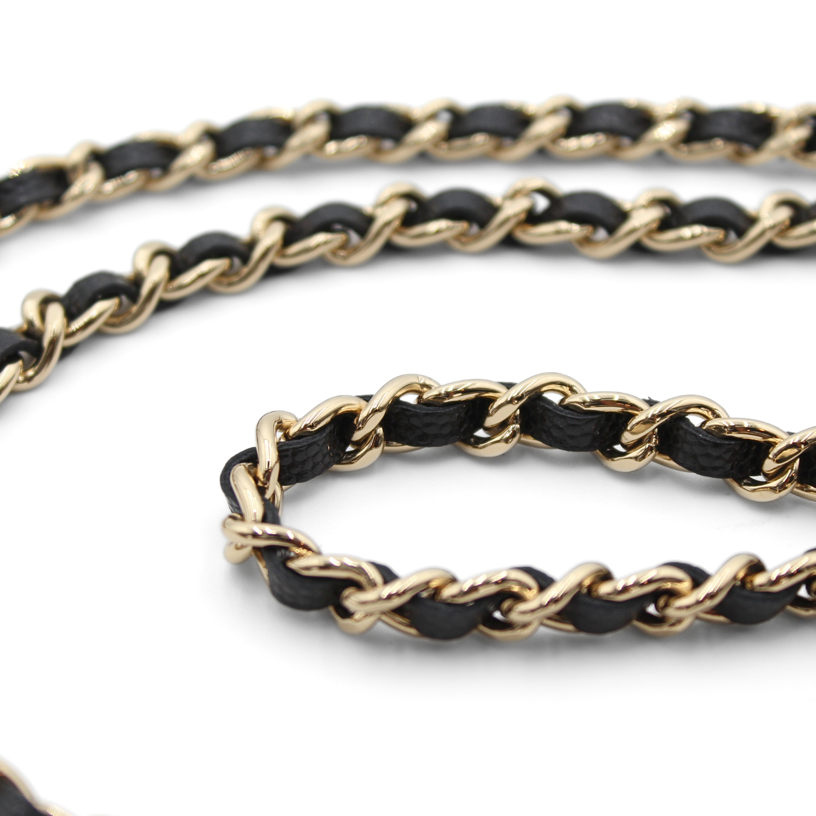 Matelasse Caviar Black Wallet on Chain