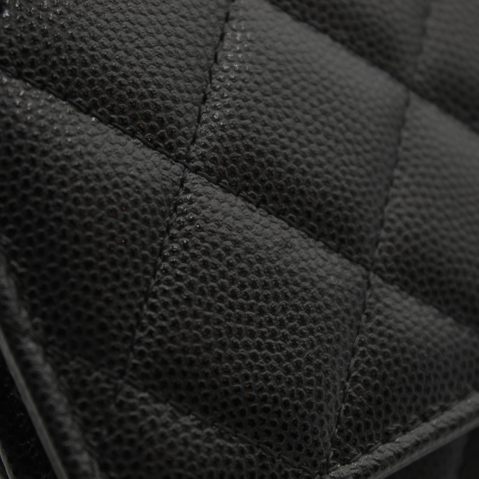 Matelasse Caviar Black Wallet on Chain