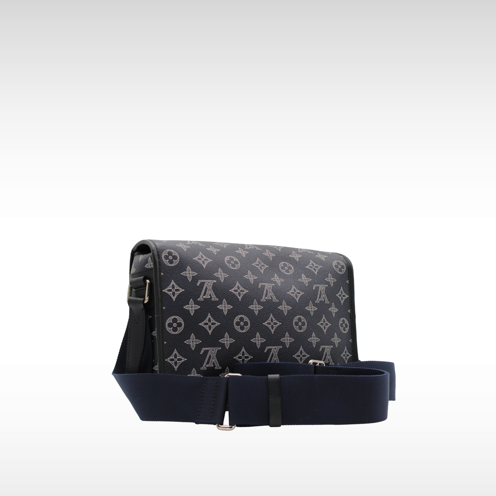 Messenger Monogram Savannah Crossbody Bag