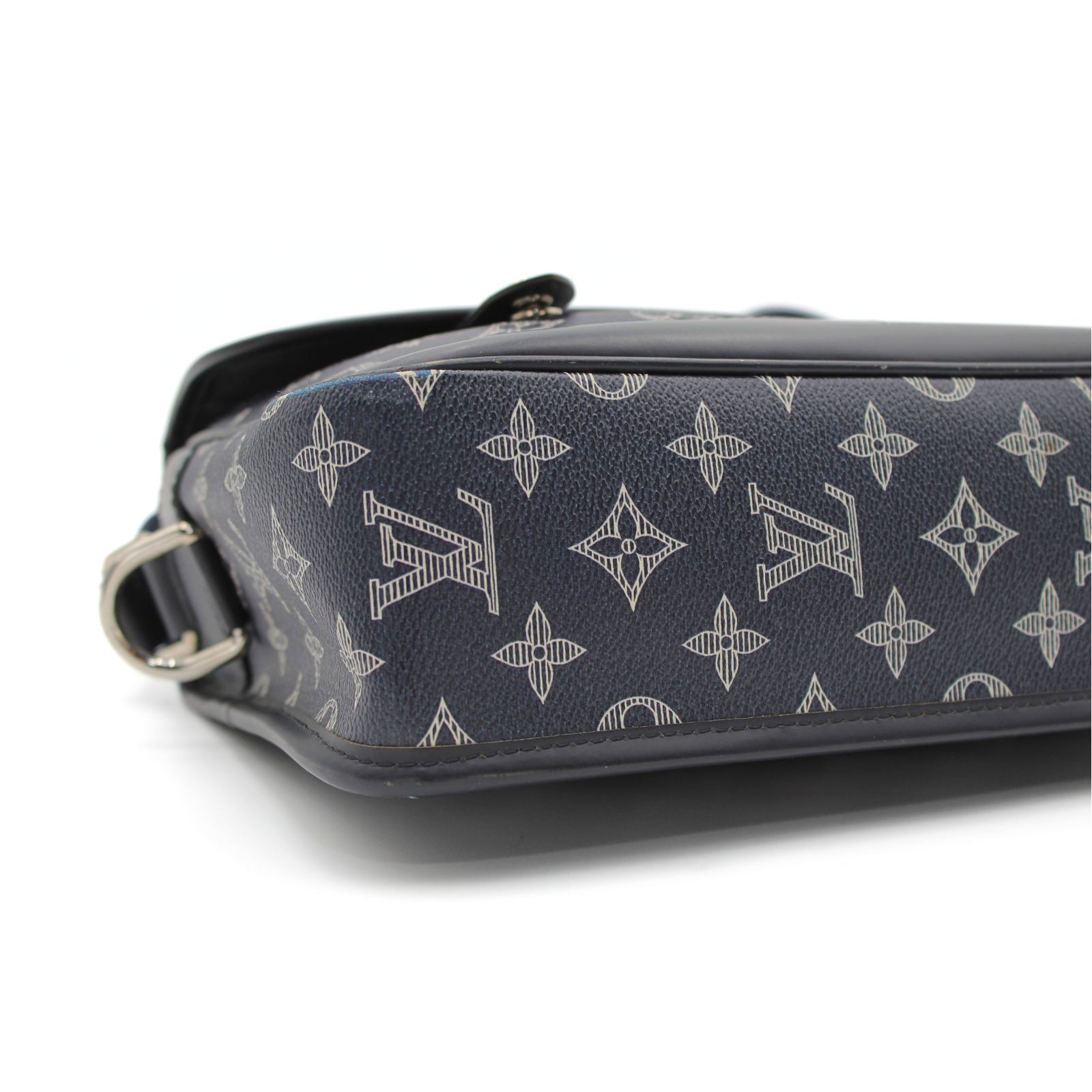 Messenger Monogram Savannah Crossbody Bag