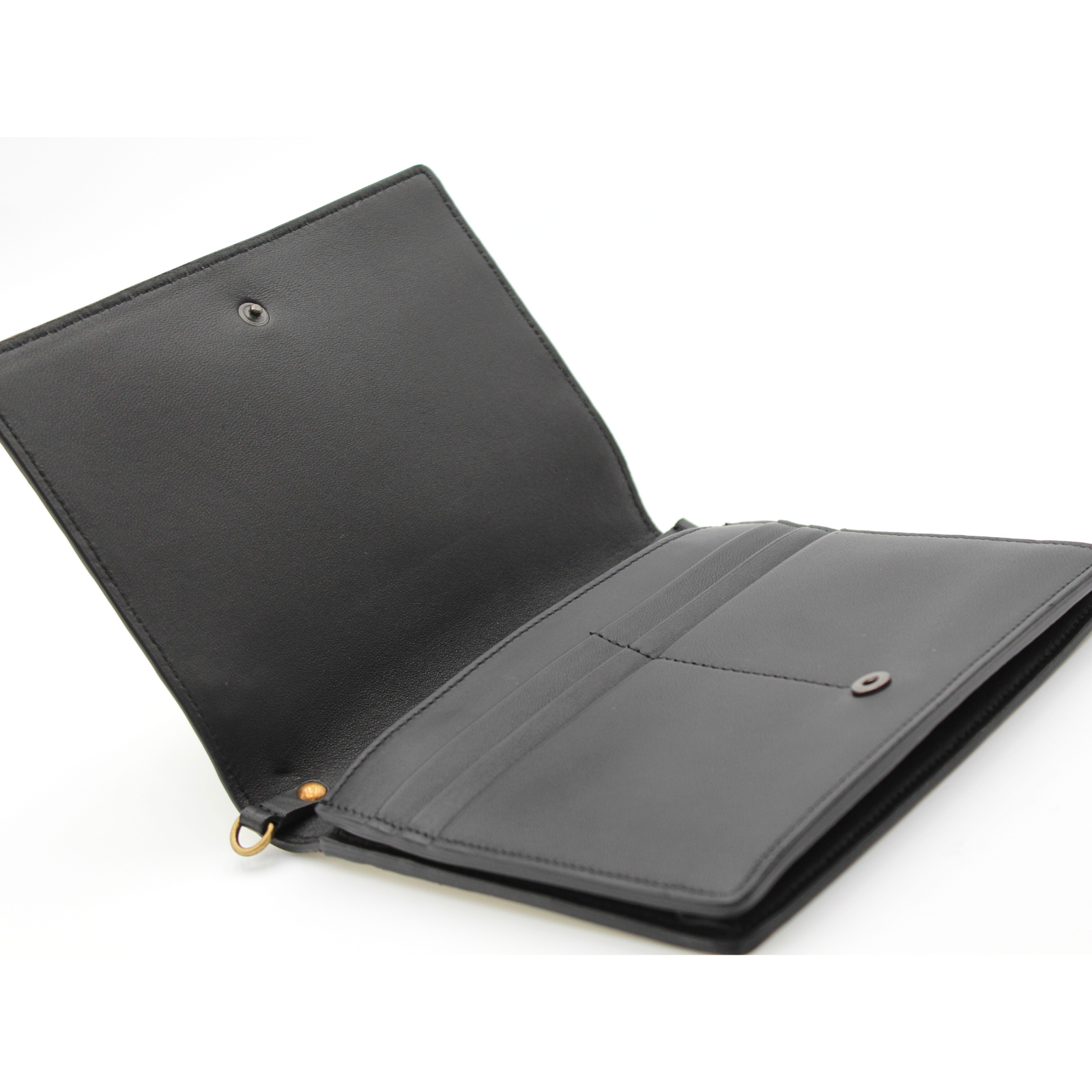 Intrecciato Lamb White & Black Wallet On Chain