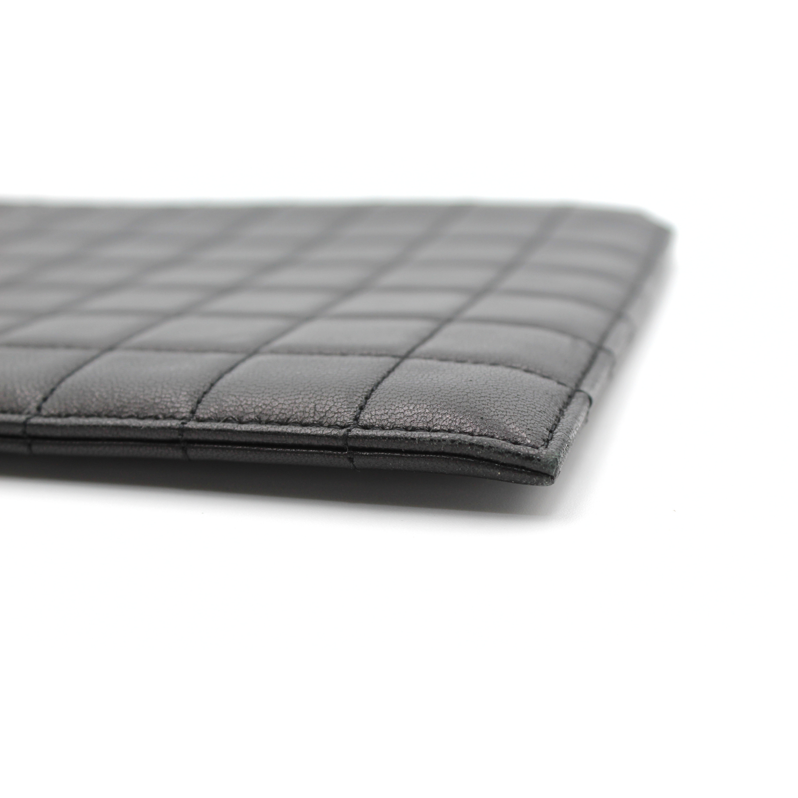 Lamb Black Pouch