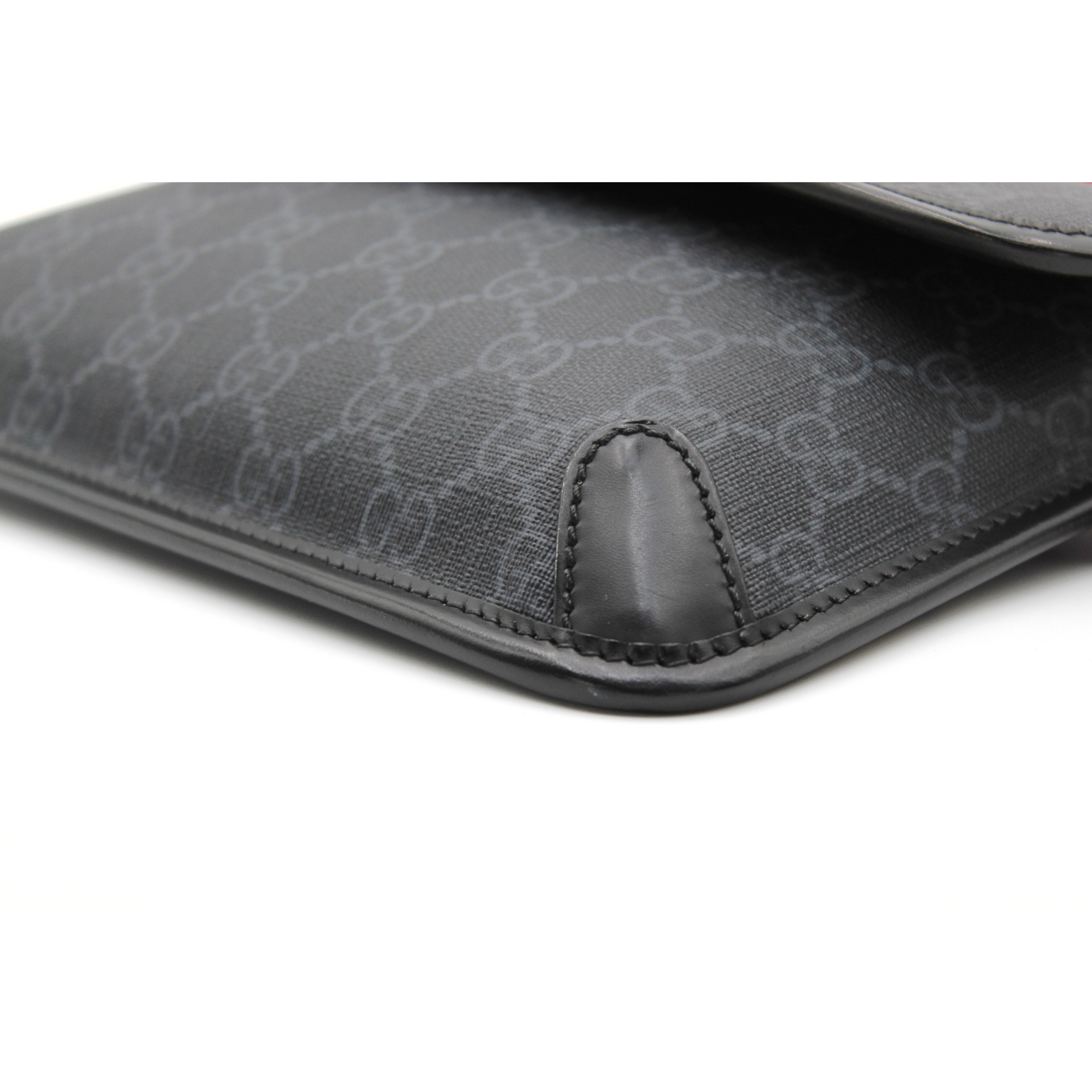 GG-Supreme Coated Canvas Black Belt Bag
