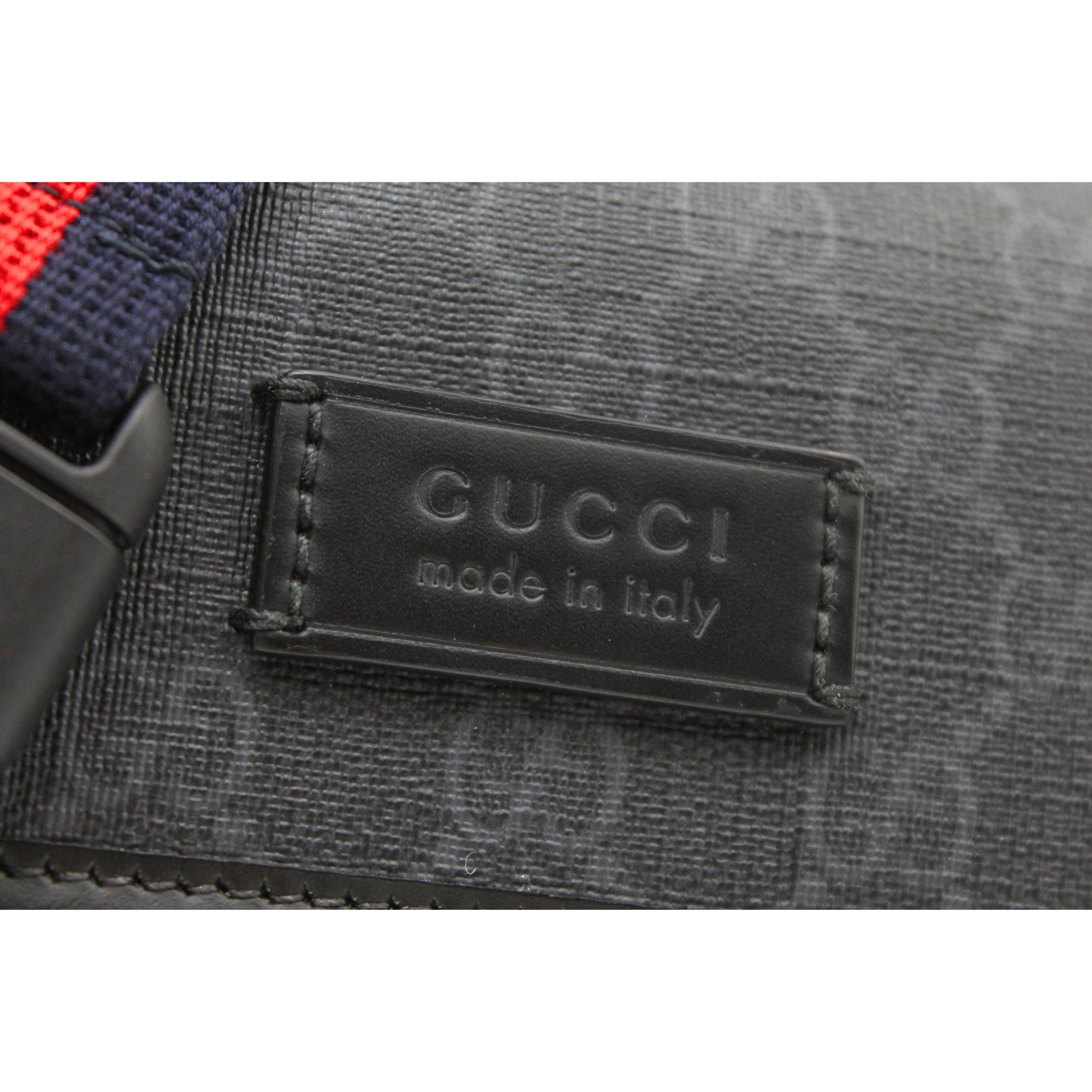 GG-Supreme Coated Canvas Black Belt Bag