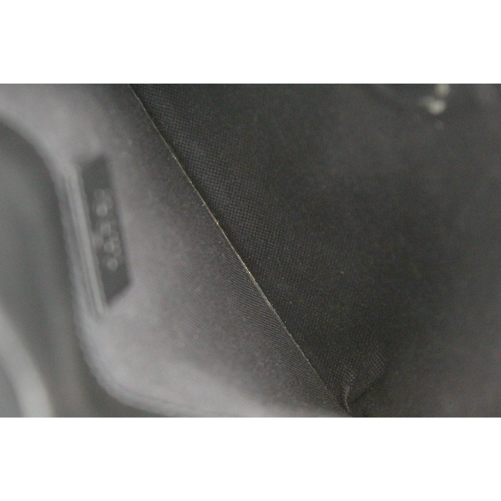 GG-Supreme Coated Canvas Black Belt Bag