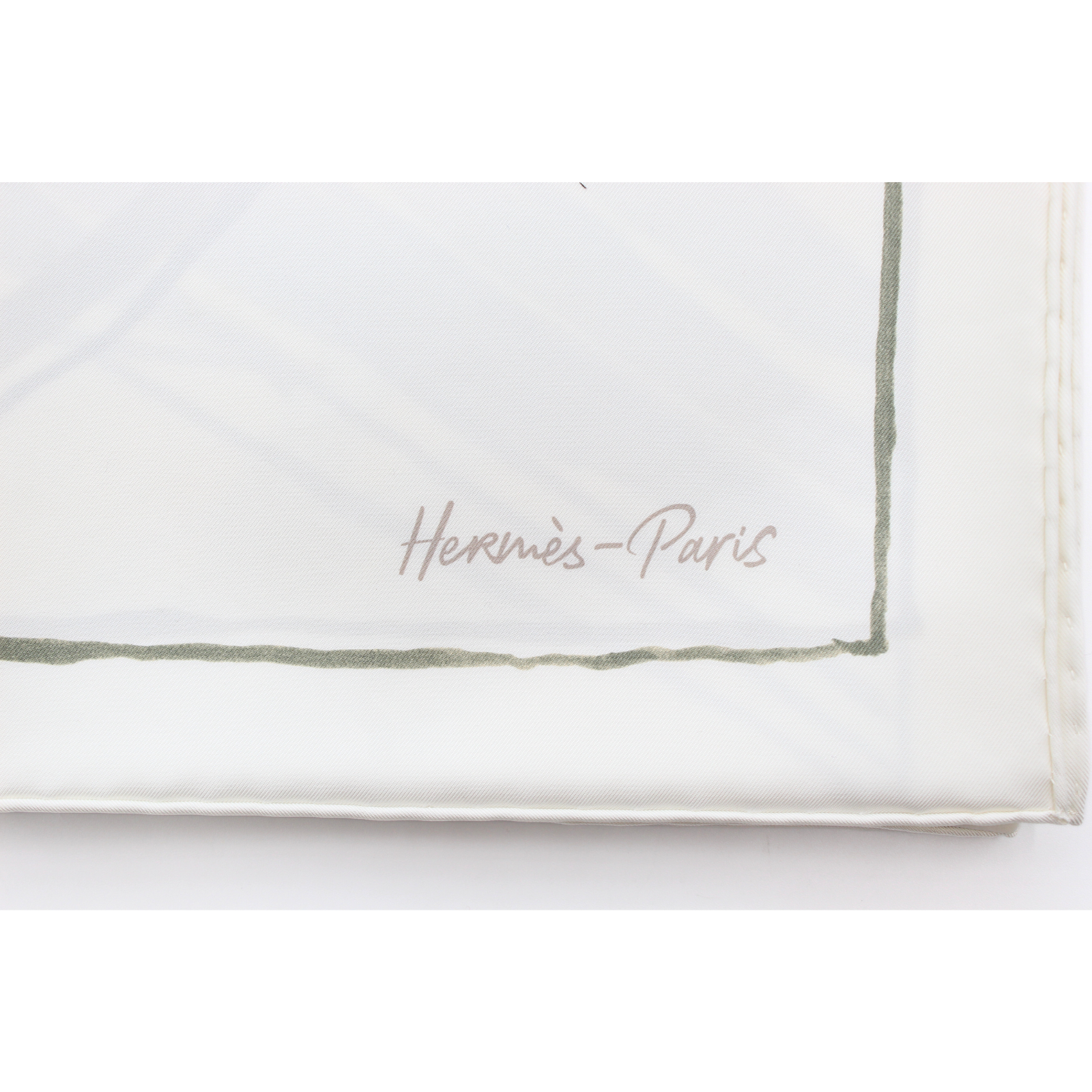 Carre 90 Libre Comme Pegase Silk White Scarf