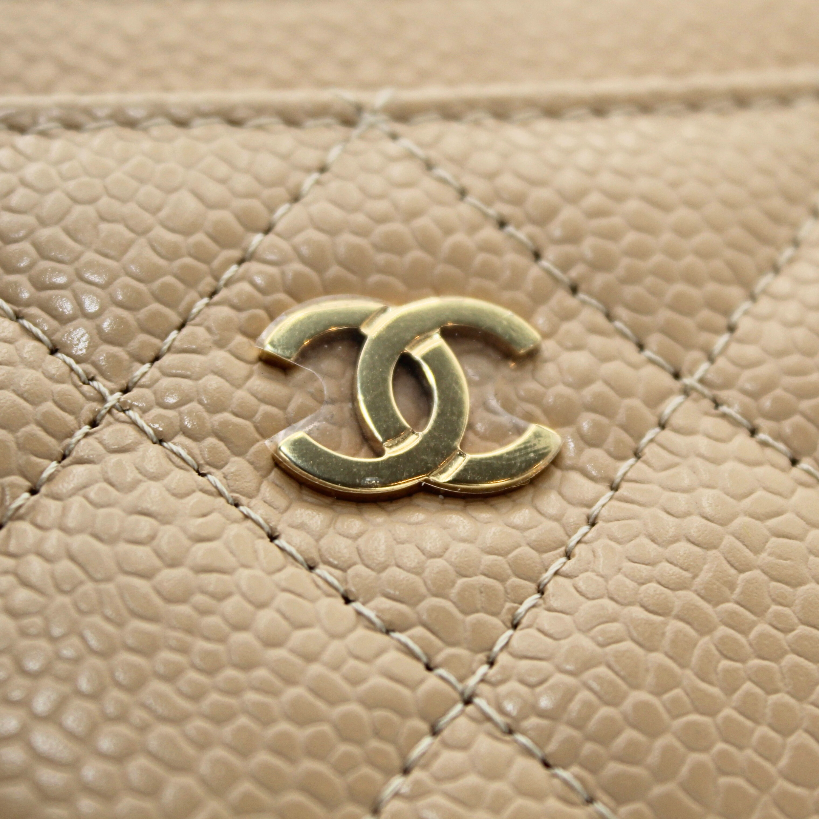 Classic Card Holder Caviar Beige Card Case