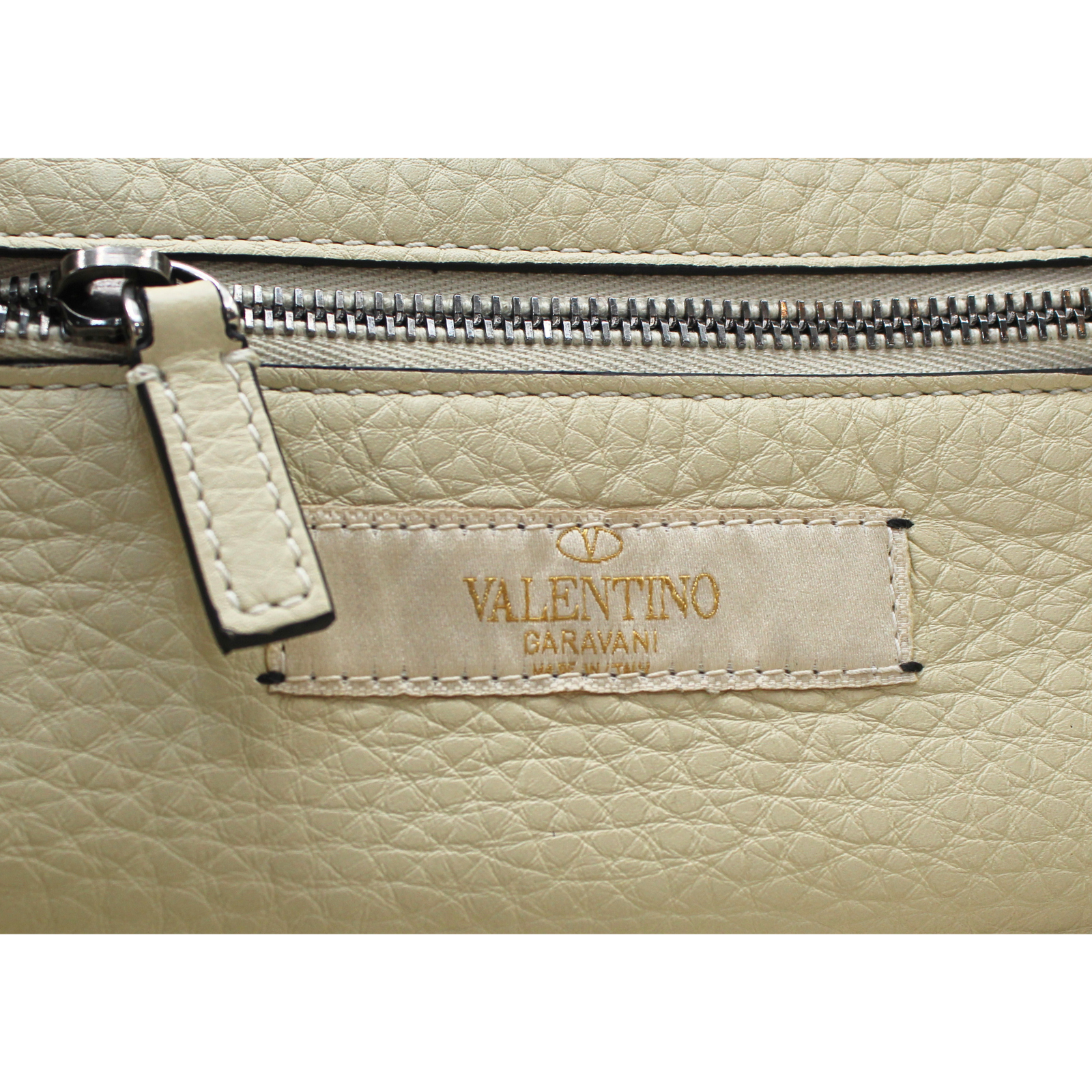 Rockstud Calf White Shoulder Bag