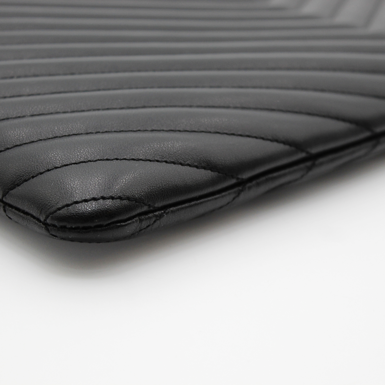 Cassandre Calf Black Pouch