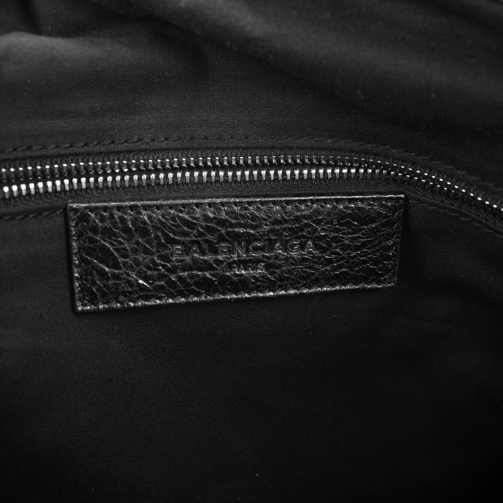 Classic Reporter Lamb Black Crossbody Bag