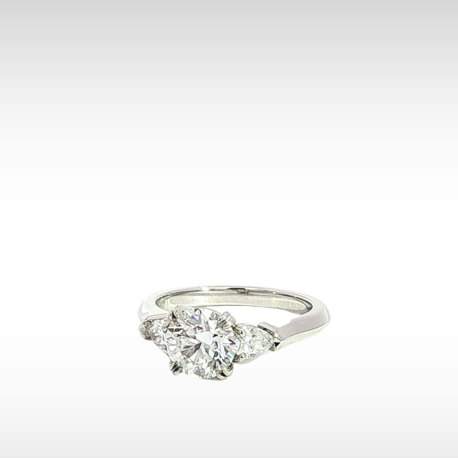 Diamond Ring Platinum 49 / 5